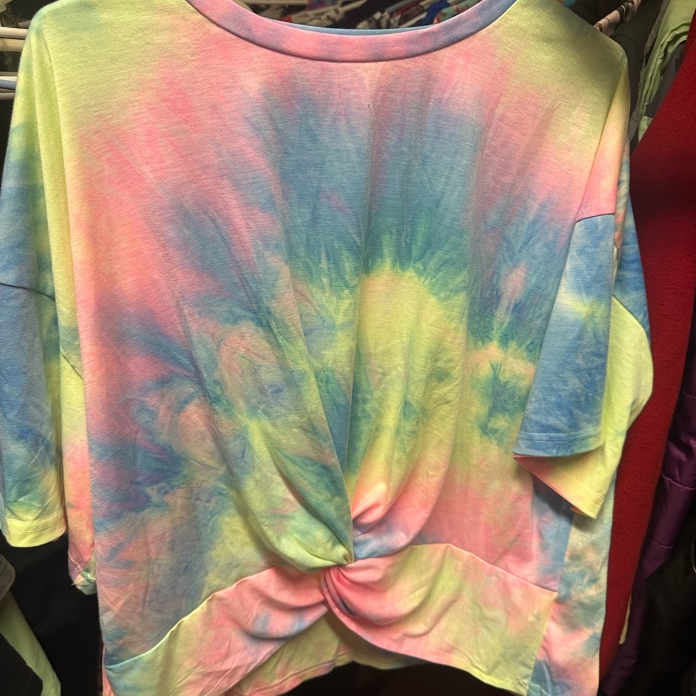SHEIN Pastel Tie-Dye Twist‎ Front Tee